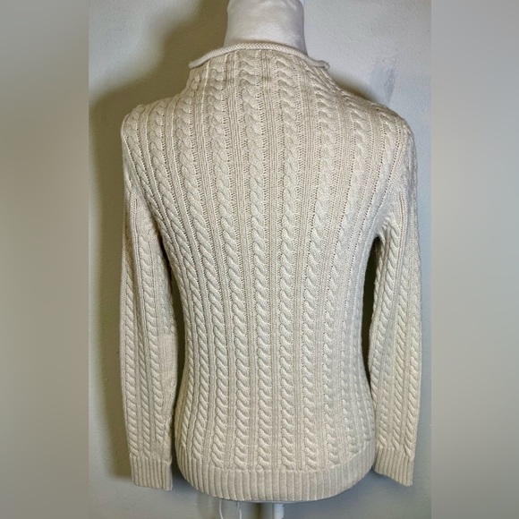 Croft & Barrow Women's Cable Knit Sweater Cream Color Preppy Classy Chic
Size XS - Picture 4 of 7